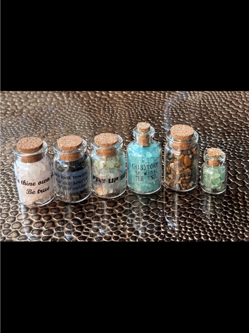 Set of 6 Mini Glass Bottles with Corks - natural stone/ crystal chips, NEW